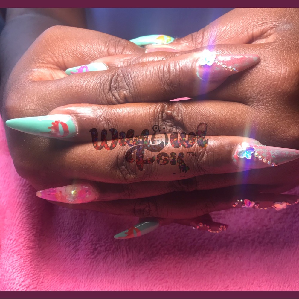 Press on nails - Picture 3 of 11